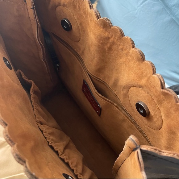 BRAND NEW Patricia Nash Purse - Picture 3 of 8